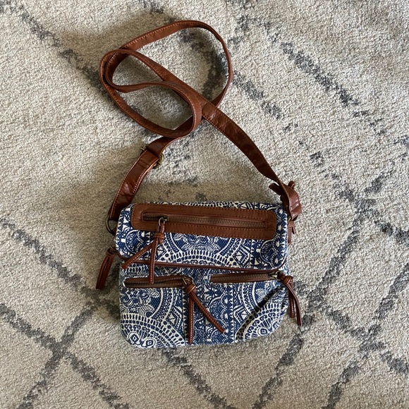 Boho Cross-body Bag - Picture 2 of 4